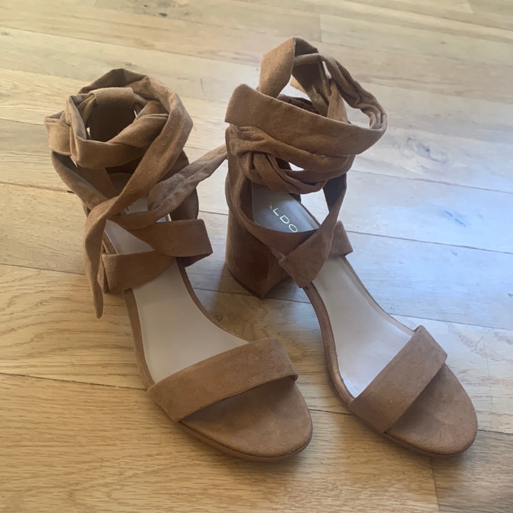 Aldo | Nude Suede Block Heel | 9